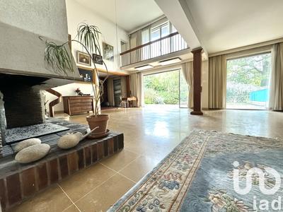 Maison de maîtres - 359 m² - 10 pièces