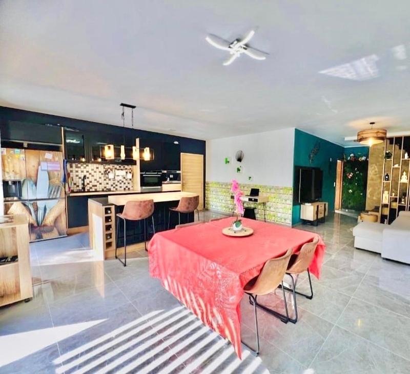 Maison - 107 m² - 5 pièces