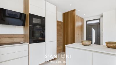 Maison - 135 m² - 4 pièces