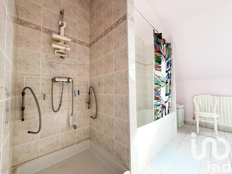 Maison - 168 m² - 7 pièces