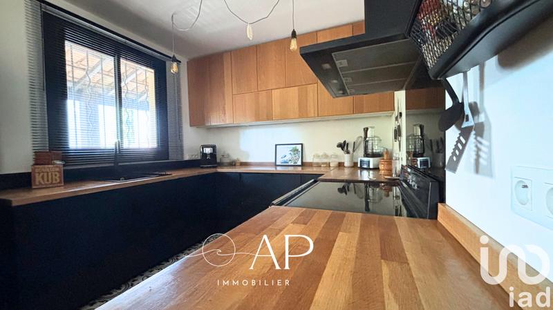 Maison - 181 m² - 7 pièces