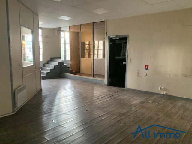 Local d'activités - 336 m²