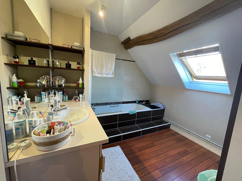 Maison - 143 m² - 5 pièces