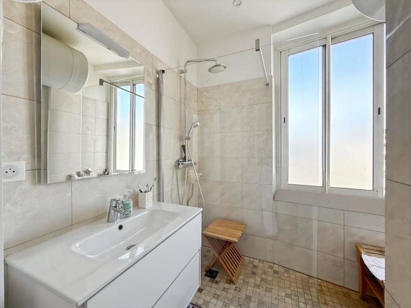 Appartement - 75 m² - 3 pièces