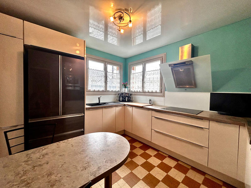 Maison - 145 m² - 6 pièces