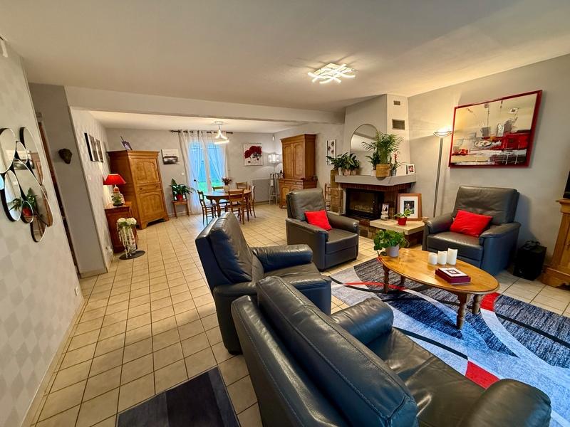 Maison - 127 m² - 7 pièces