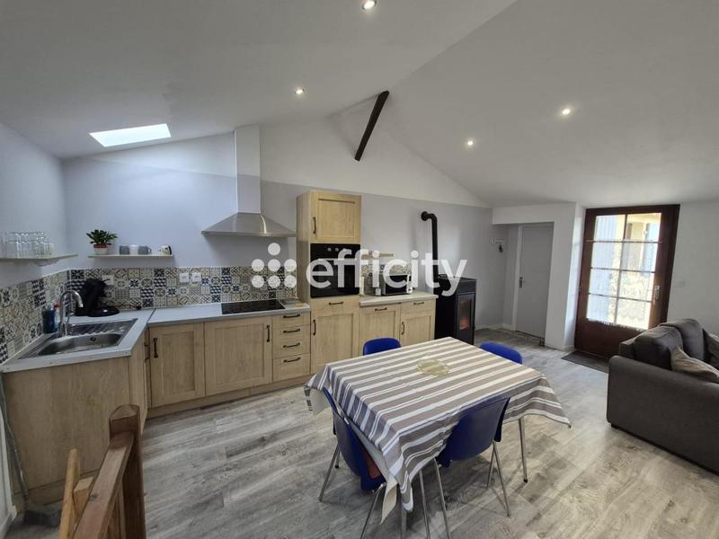 Maison - 121 m² - 6 pièces