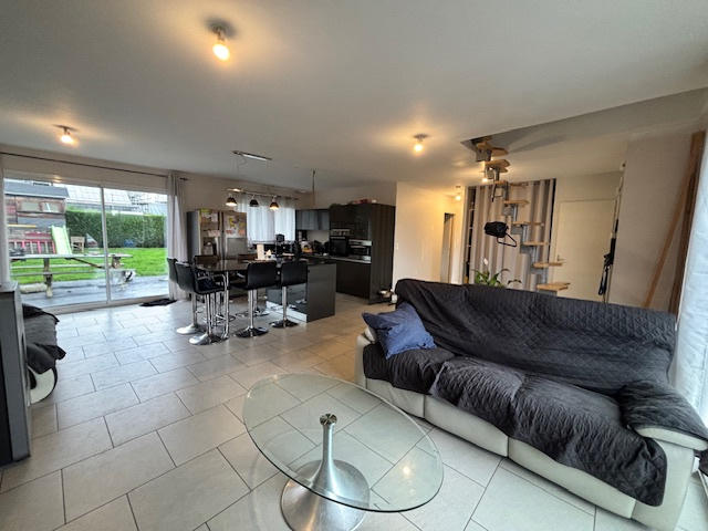 Maison - 150 m² - 8 pièces