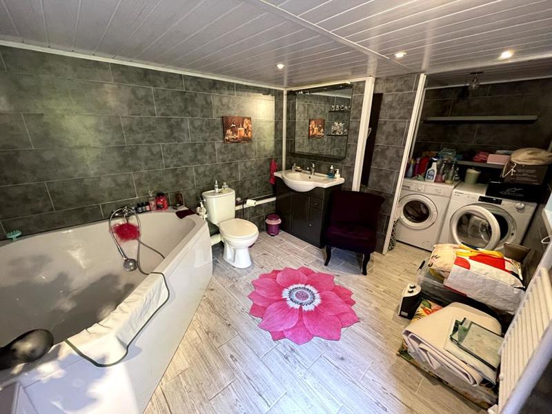 Maison - 136 m² - 5 pièces