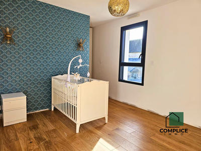 Maison contemporaine - 101 m² - 5 pièces