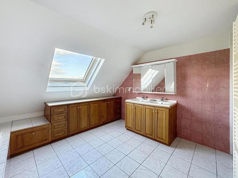 Pavillon - 135 m² - 7 pièces