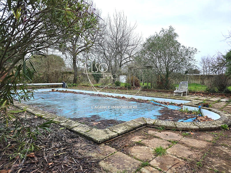 Maison ancienne - 296 m² - 8 pièces