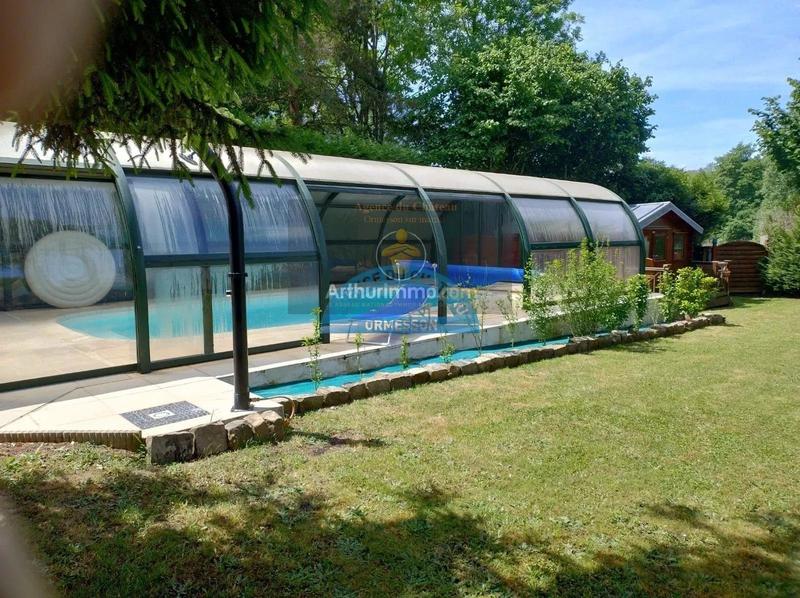 Maison - 122 m² - 6 pièces