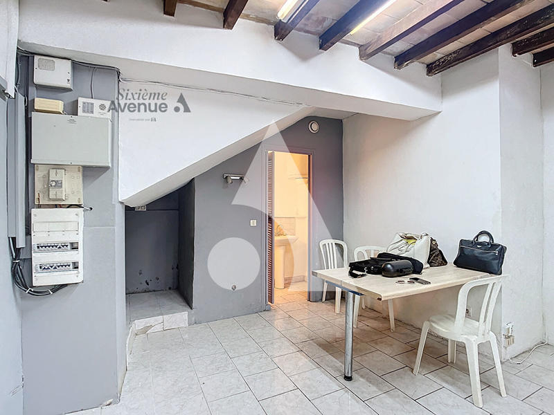 Local commercial - 42 m² - 1 pièce