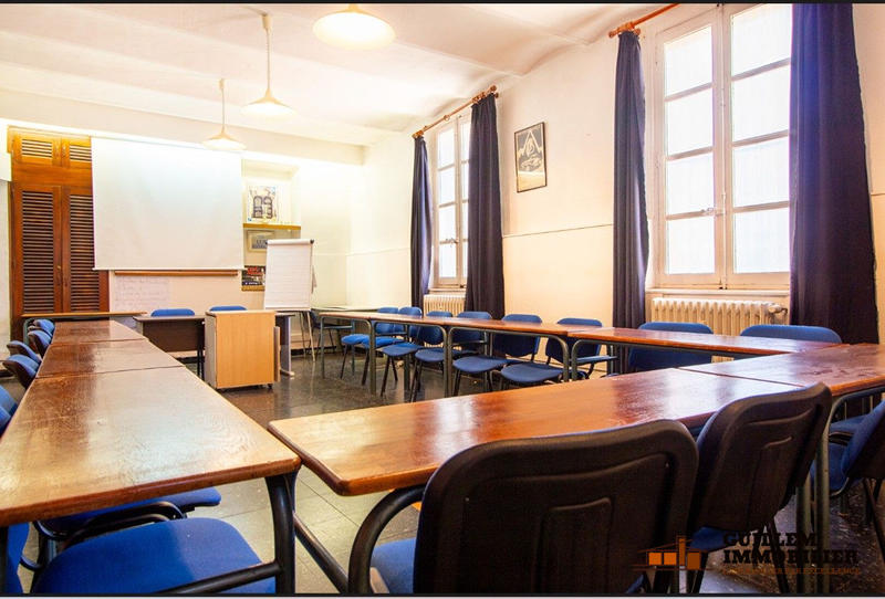 Bureau - 169 m² - 5 pièces