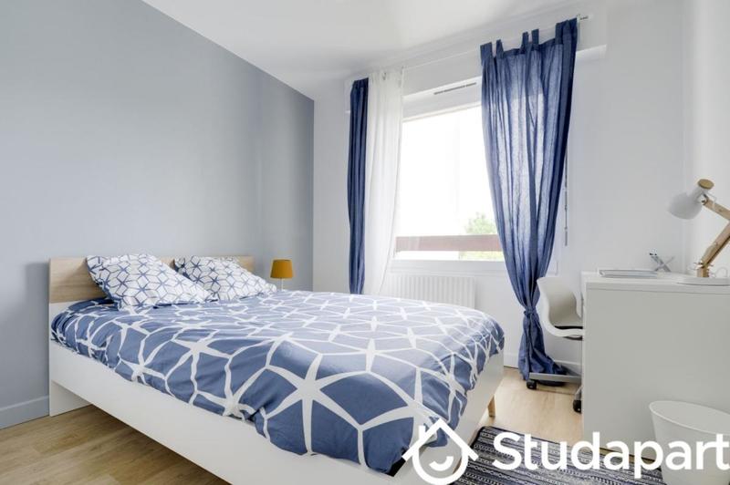 Chambre - 11 m² - 1 pièce