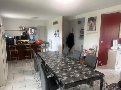 Maison - 111 m² - 6 pièces