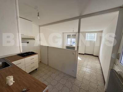 Maison de ville - 70 m² - 4 pièces