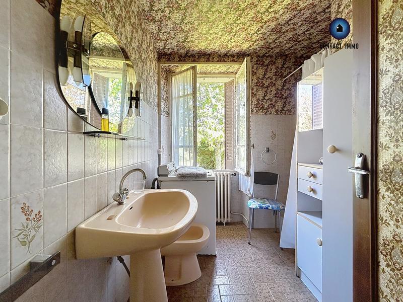 Maison ancienne - 162 m² - 8 pièces