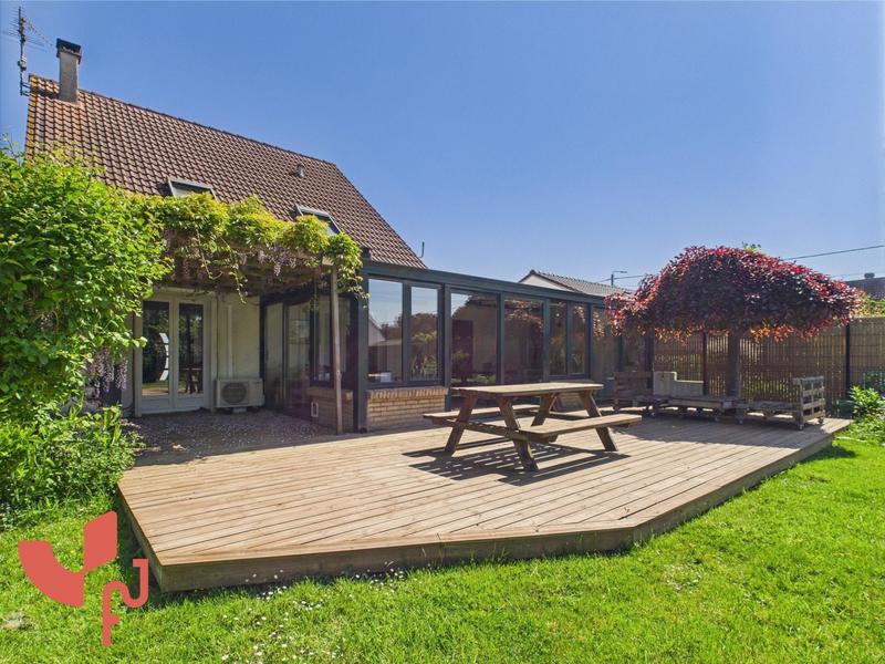 Maison - 140 m² - 6 pièces