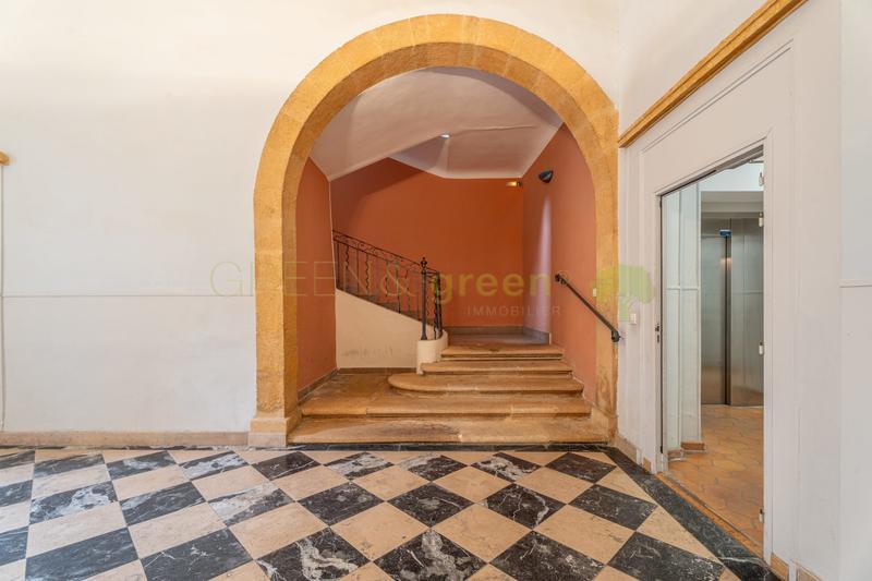 Appartement - 108 m² - 4 pièces