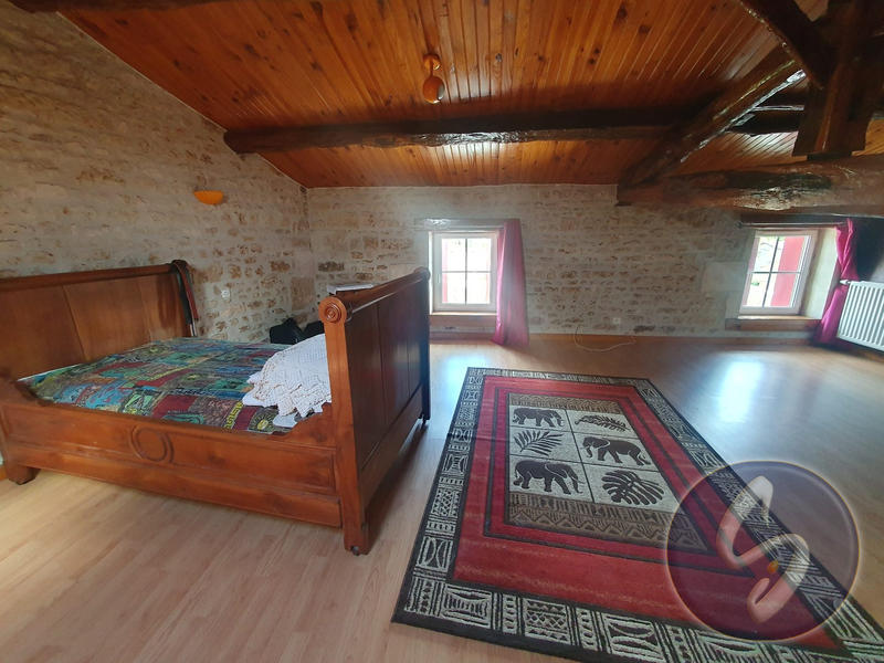 Maison ancienne - 169 m² - 6 pièces