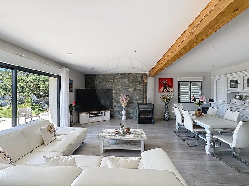 Maison - 128 m² - 5 pièces