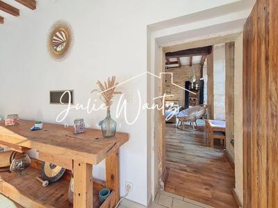 Maison - 201 m² - 7 pièces