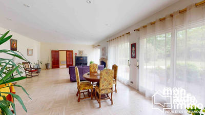 Maison ancienne - 464 m² - 14 pièces