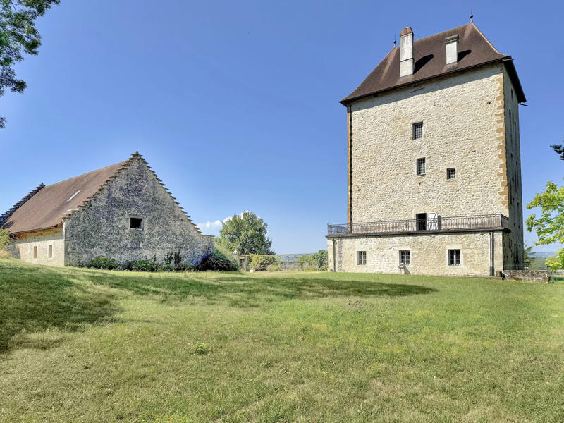 Château - 398 m² - 14 pièces