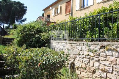 Villa - 228 m² - 10 pièces