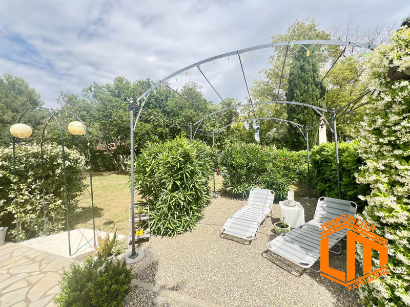 Viager - Mas - 207 m² - 6 pièces