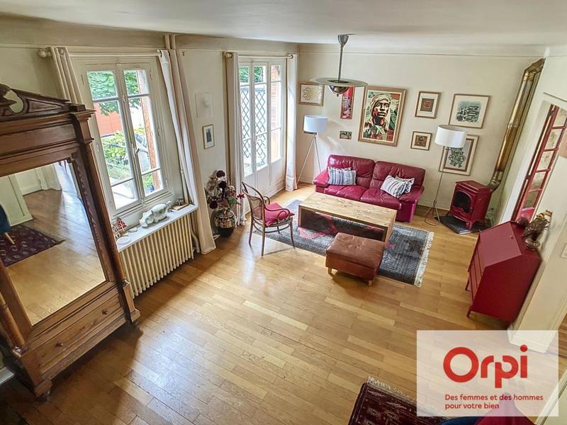 Maison - 198 m² - 6 pièces