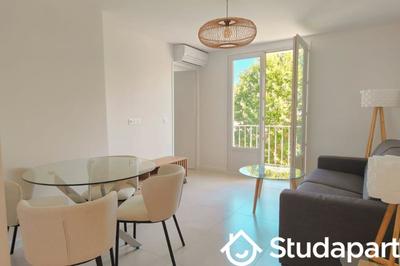 Studio - 46 m² - 3 pièces