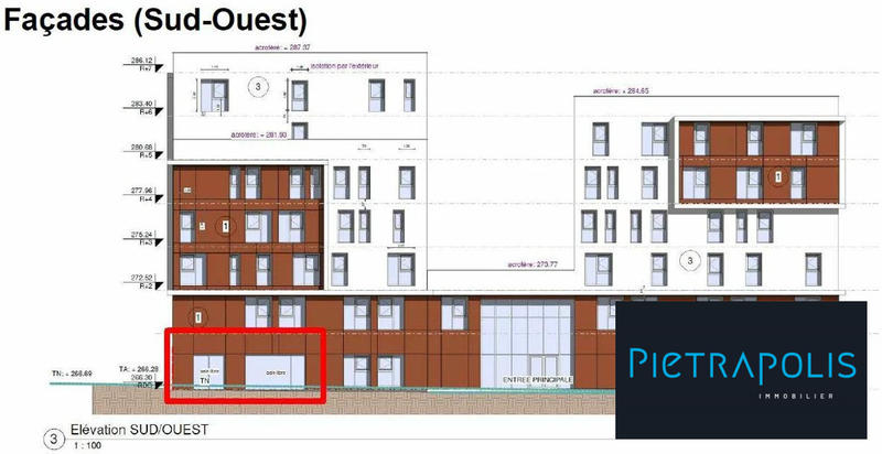 Local commercial - 297 m²