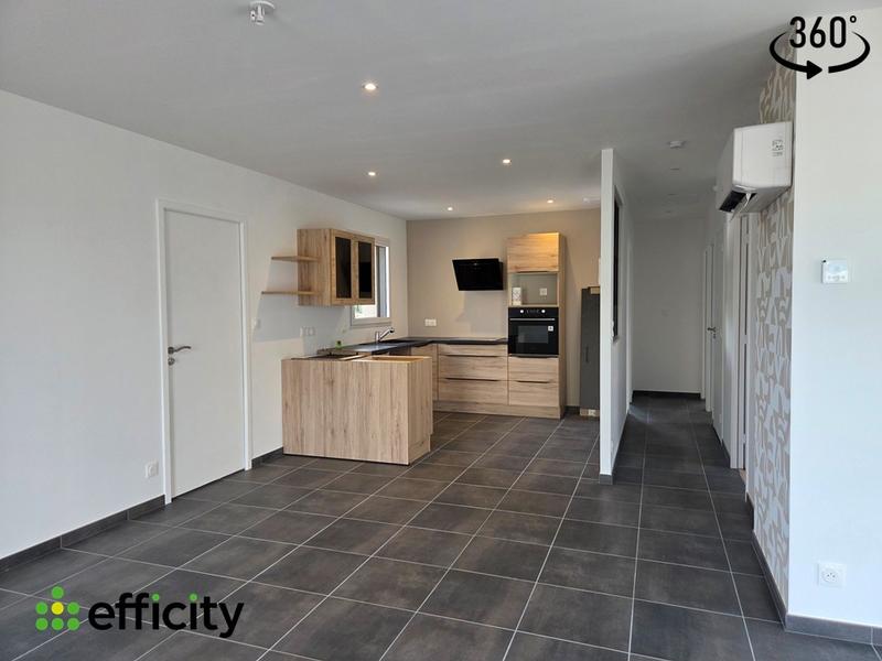 Maison - 81 m² - 5 pièces