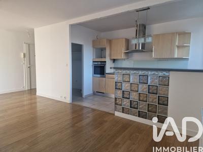 Appartement - 75 m² - 3 pièces