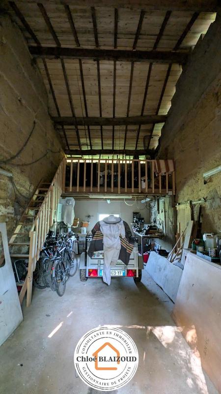 Maison - 239 m² - 7 pièces