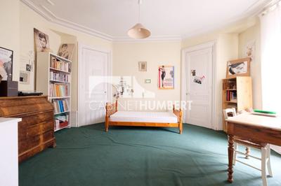 Appartement - 152 m² - 5 pièces