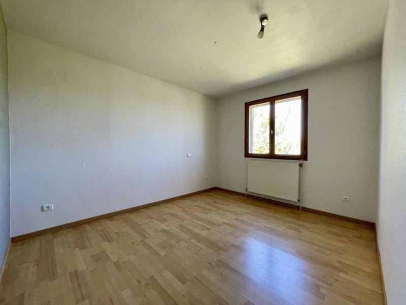 Maison traditionnelle - 228 m² - 8 pièces