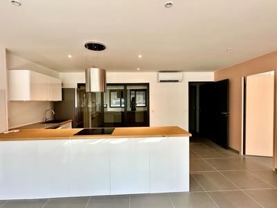 Appartement - 90 m² - 4 pièces