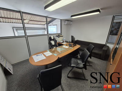 Local d'activités - 650 m²