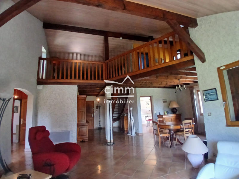 Villa - 170 m² - 6 pièces