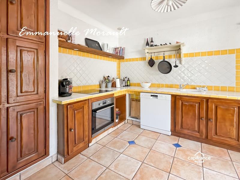 Propriété - 267 m² - 8 pièces