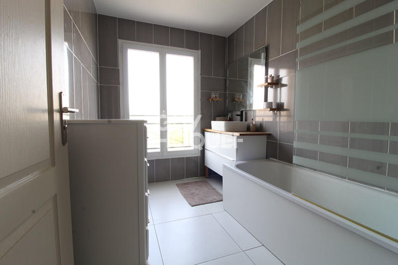 Maison - 126 m² - 6 pièces