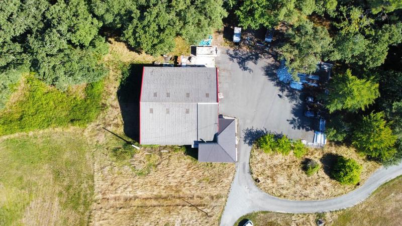 Maison - 490 m² - 4 pièces