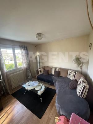 Maison traditionnelle - 110 m² - 5 pièces