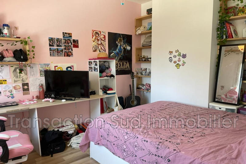 Propriété - 235 m² - 10 pièces