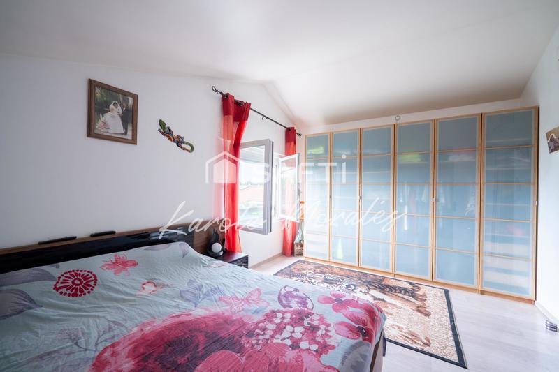 Maison - 170 m² - 6 pièces