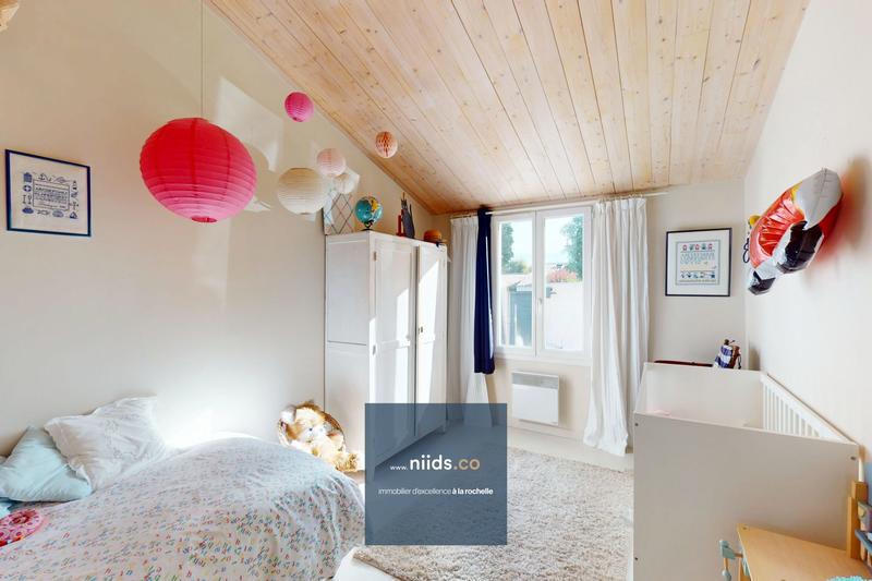 Maison - 214 m² - 7 pièces